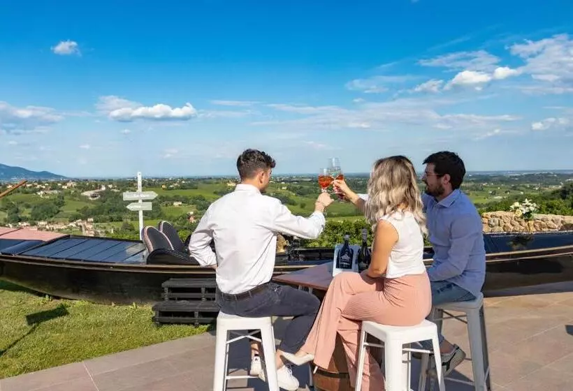 ホテル Villa Del Poggio Prosecco Bike