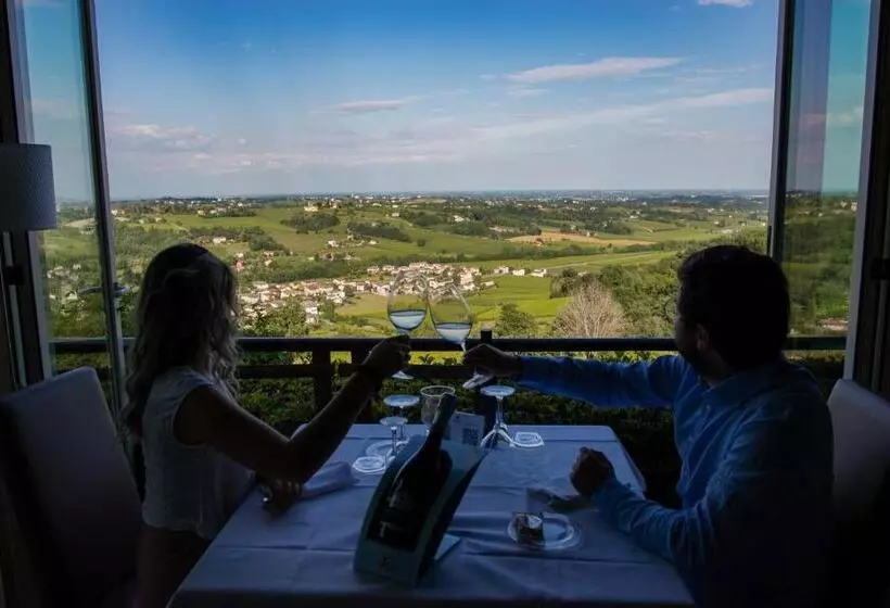 ホテル Villa Del Poggio Prosecco Bike