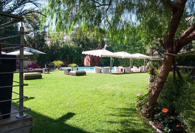 هتل Villa Maria Cristina