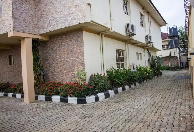هتل Tivoli Residence & Bar