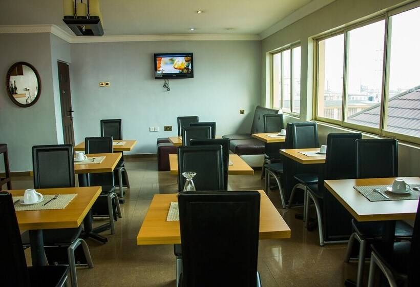 هتل Tivoli Residence & Bar