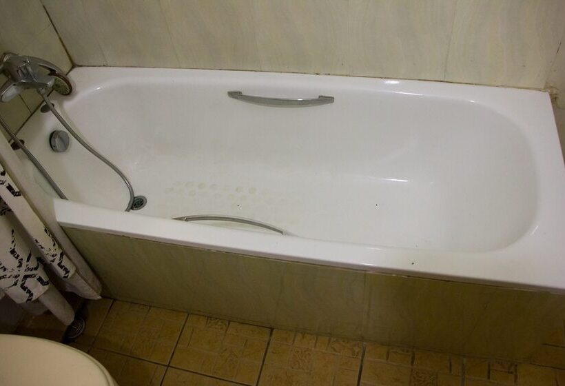 هتل Tivoli Residence & Bar