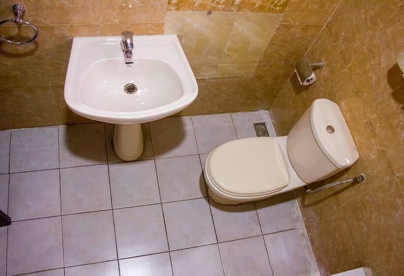 هتل Tivoli Residence & Bar