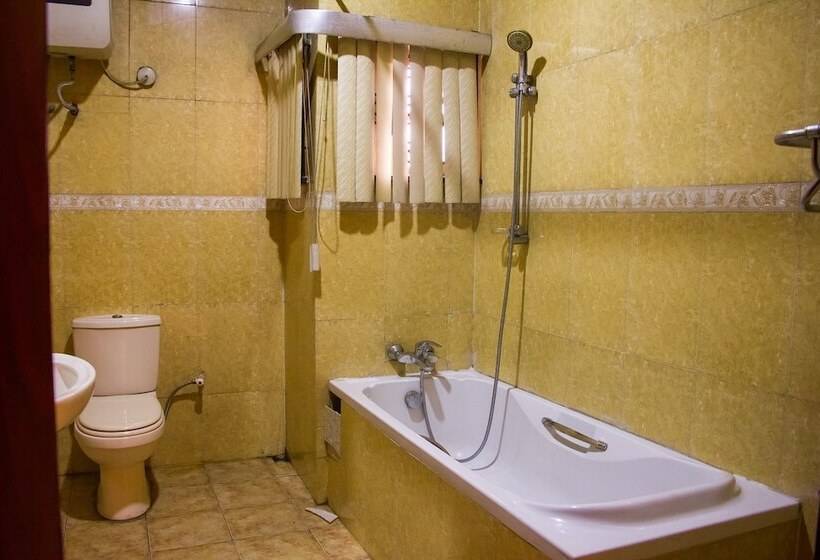 هتل Tivoli Residence & Bar