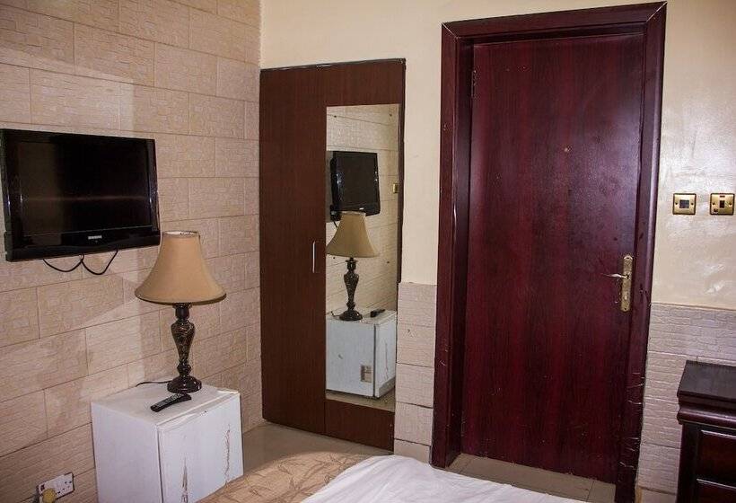 هتل Tivoli Residence & Bar