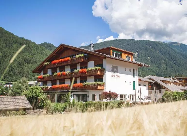 ホテル Alpenhof