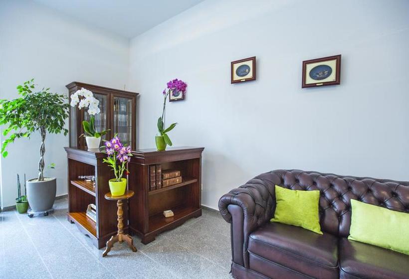 Отель Anna Hilden