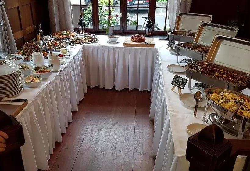 Hotelli Brauhaus Manforter Hof