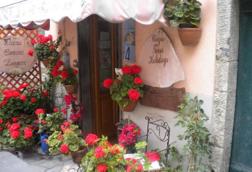 Отель Cinqueterre Holidays