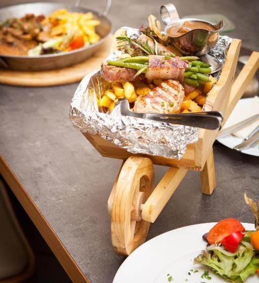 酒店 Gasthof Zum Diemeltal