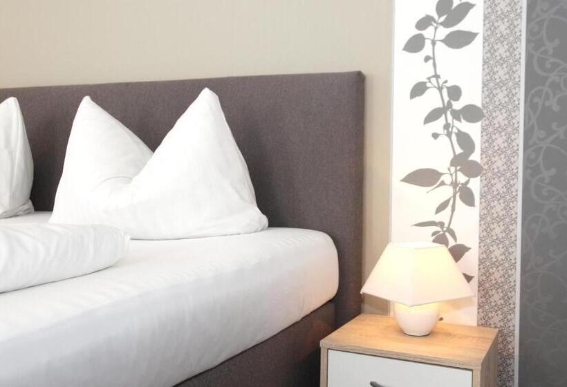 酒店 Gasthof Zum Diemeltal