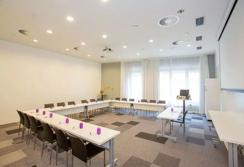 Hotelli Innside By Meliá Frankfurt Ostend