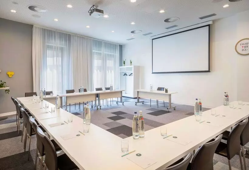 Hotelli Innside By Meliá Frankfurt Ostend