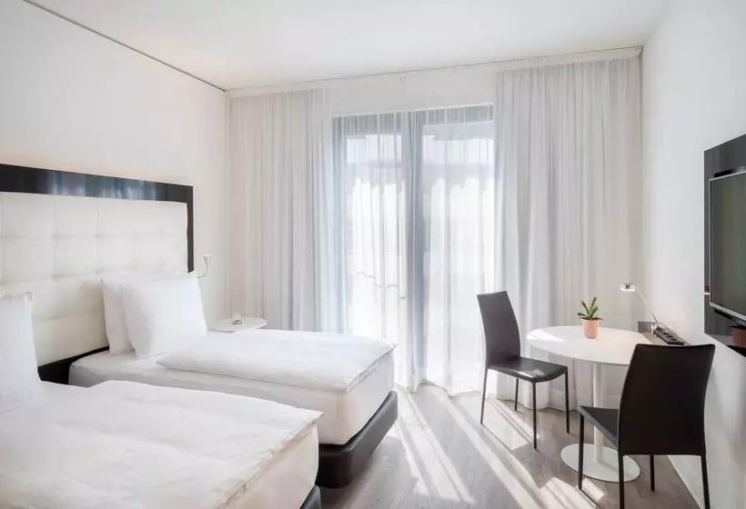 Hotelli Innside By Meliá Frankfurt Ostend