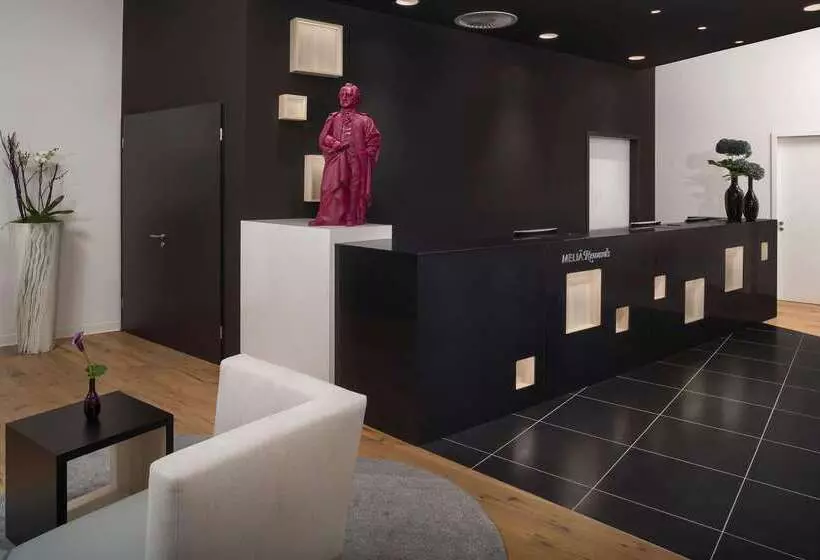 Hotelli Innside By Meliá Frankfurt Ostend