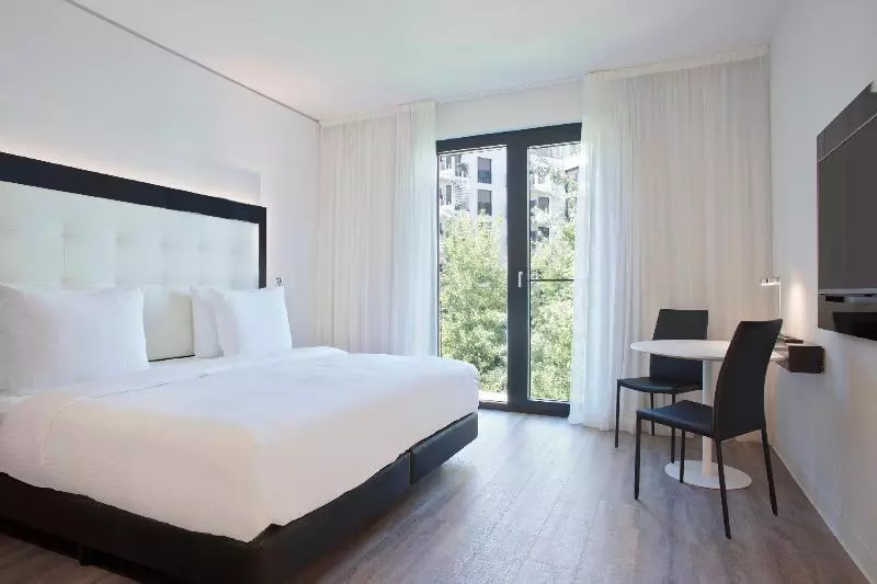 Hotelli Innside By Meliá Frankfurt Ostend