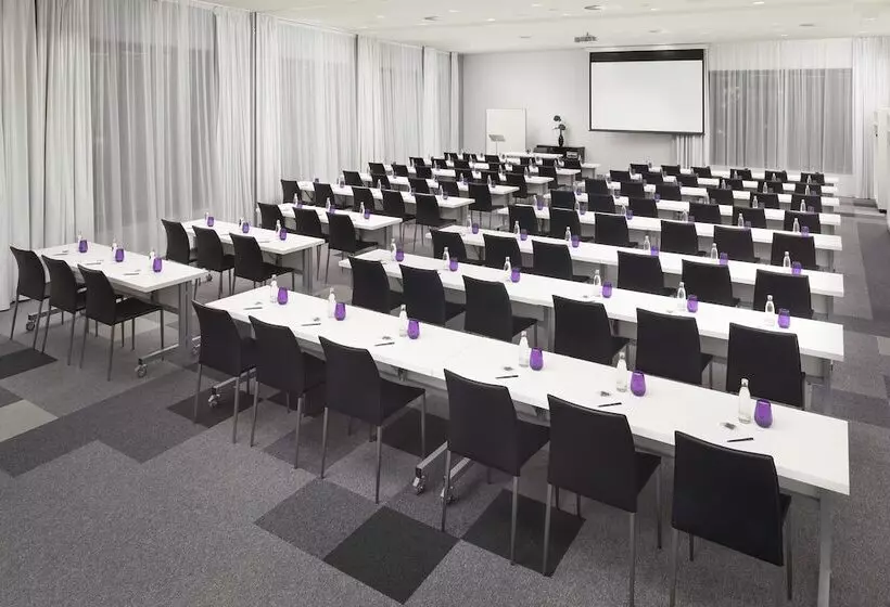 Hotelli Innside By Meliá Frankfurt Ostend