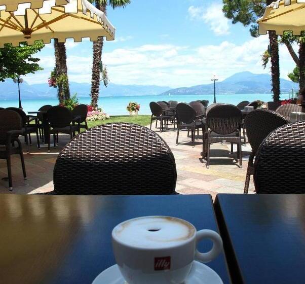 Отель Lugana Parco Al Lago