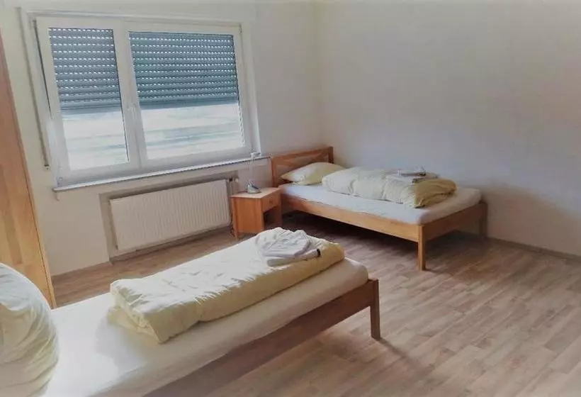 ホテル Neuberliner Hof Nordhorn Gmbh