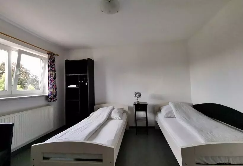 Hotelli Pension Akropolis