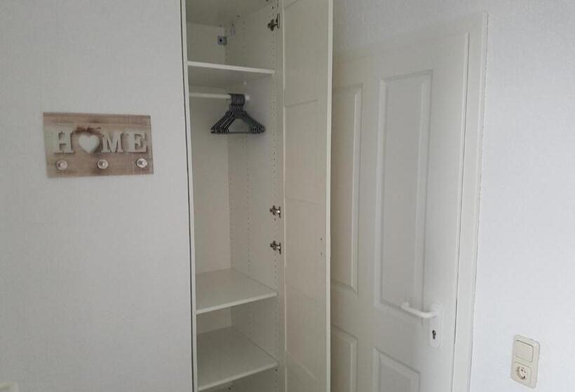 Отель Pension Am Stadtrand