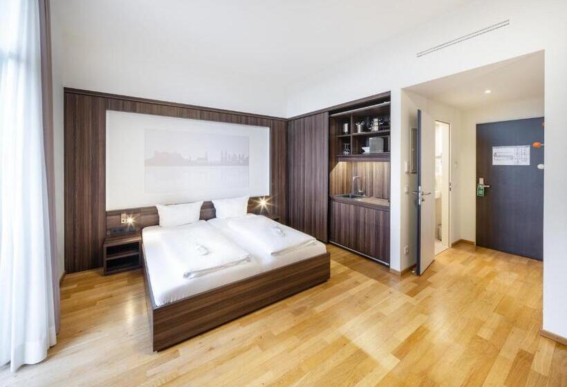 Sevendays Hotel Boardinghouse