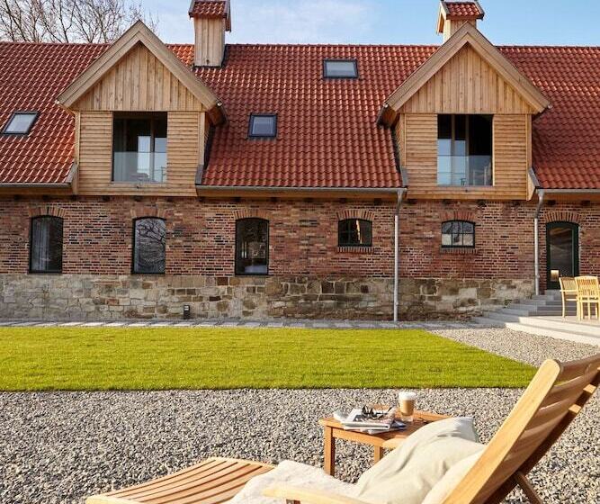 Meinwolfsburg Hotel Auf Dem Rittergut Vormals Yard Boarding