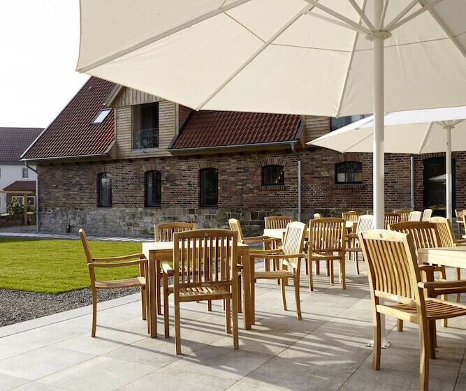 Meinwolfsburg Hotel Auf Dem Rittergut Vormals Yard Boarding