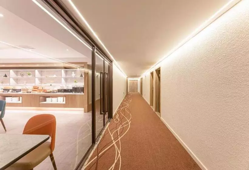 Hanting Hotel Nanjing Dachang Changchong Pedestrian Street