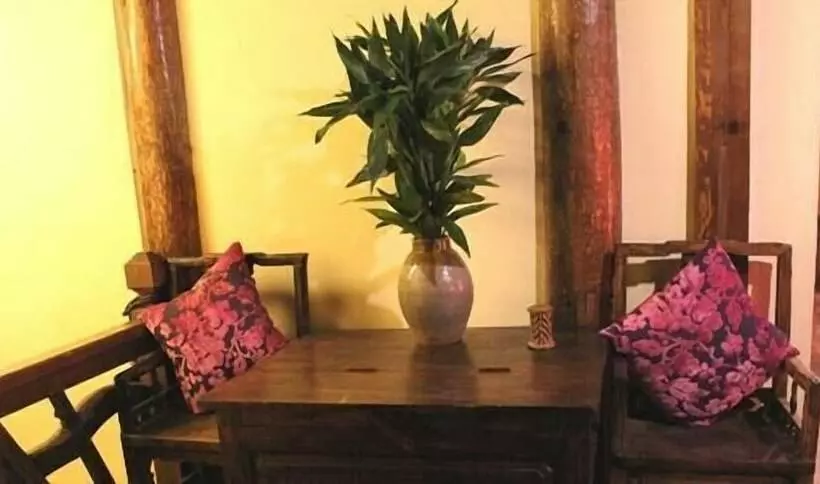 Hotelli Lijiang On Road Mansion