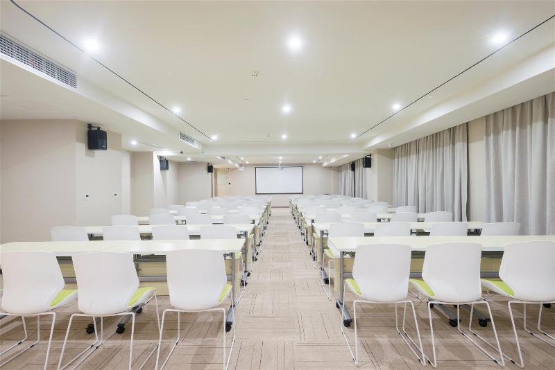 Ji Hotel Xinxiang Fat Donglai Life Plaza