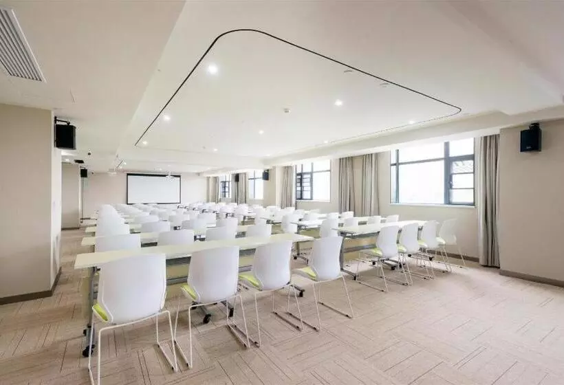 Ji Hotel Xinxiang Fat Donglai Life Plaza