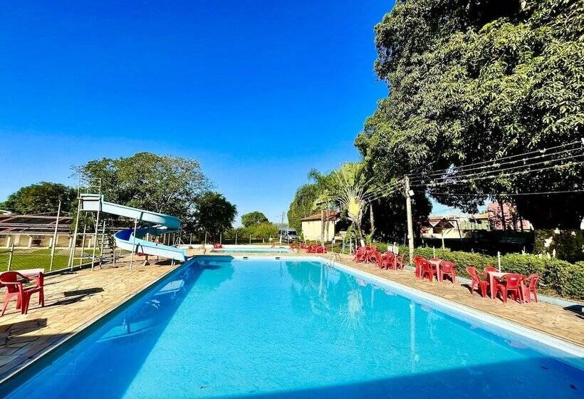 簡易ホテル Ananda Pousada Chalé