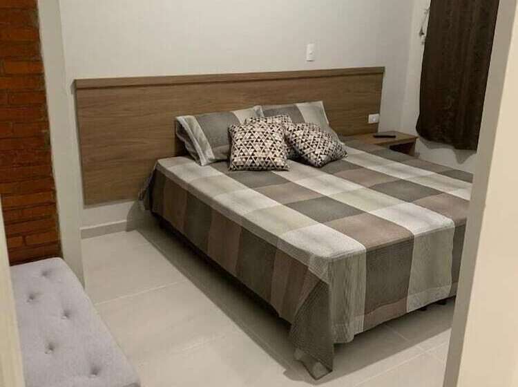 簡易ホテル Ananda Pousada Chalé