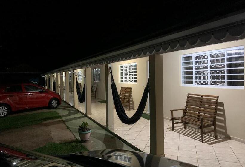 簡易ホテル Ananda Pousada Chalé