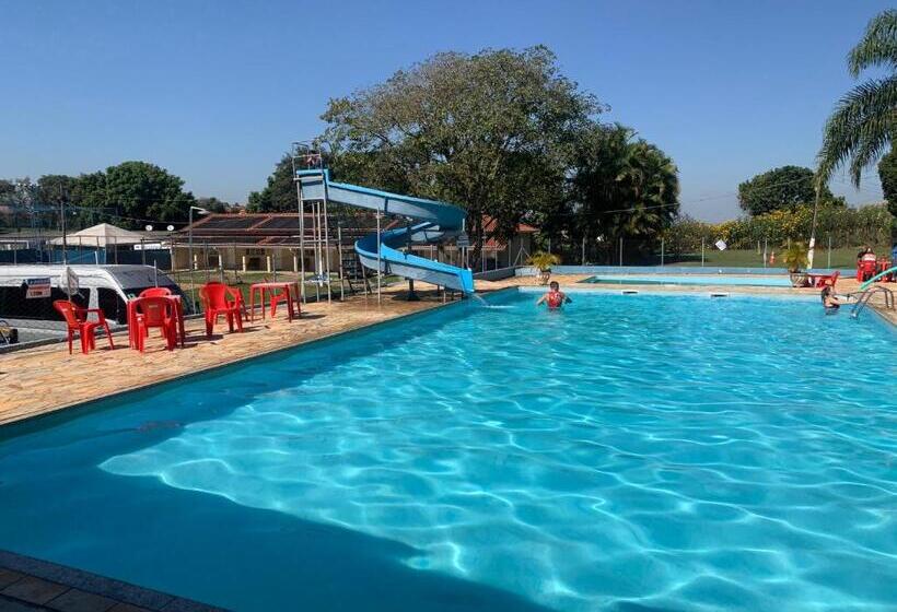 簡易ホテル Ananda Pousada Chalé