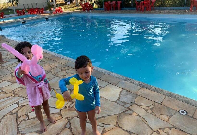 簡易ホテル Ananda Pousada Chalé