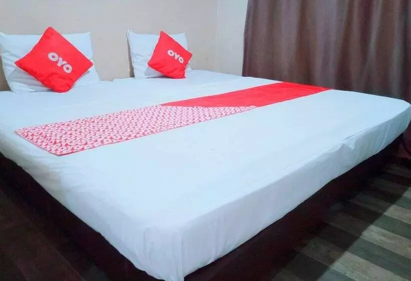 هتل Putri Gading 2 By Oyo Rooms