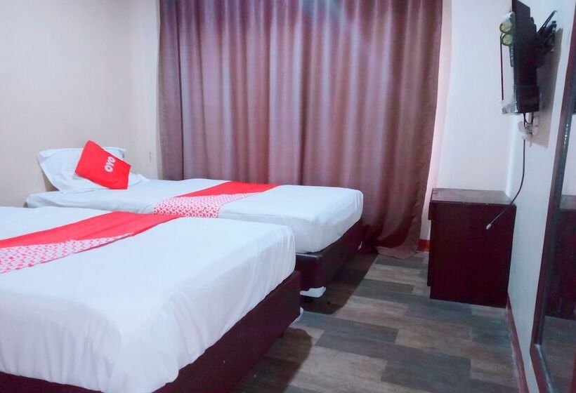 Отель Putri Gading 2 By Oyo Rooms