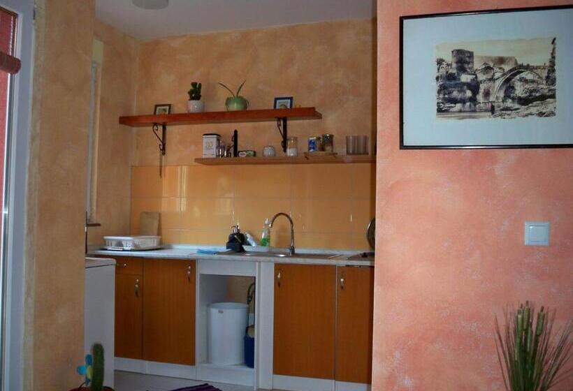 هتل Apartment&rooms Globus Mostar