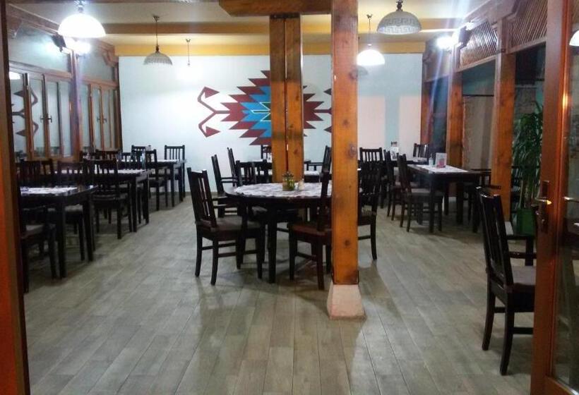 هتل Apartment&rooms Globus Mostar