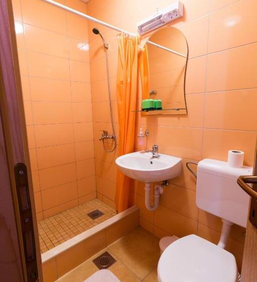 هتل Apartment&rooms Globus Mostar