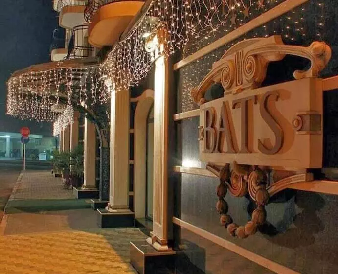 Hotel Bats