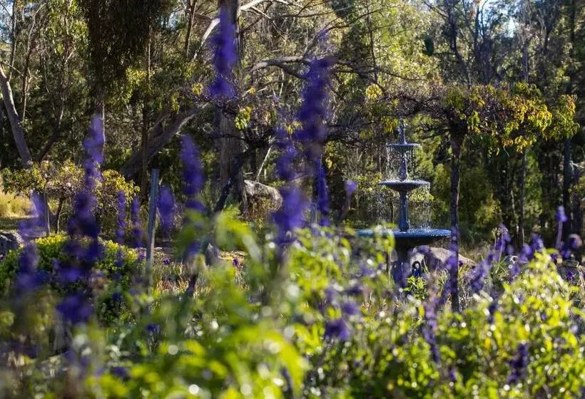 Hotelli Girraween Country Inn