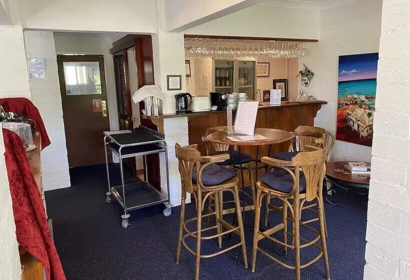 Hotelli Girraween Country Inn