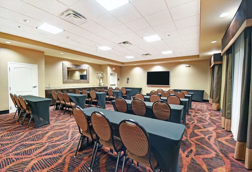 فندق Hampton Inn & Suites Milwaukee/franklin