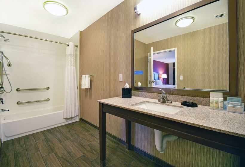 فندق Hampton Inn & Suites Milwaukee/franklin