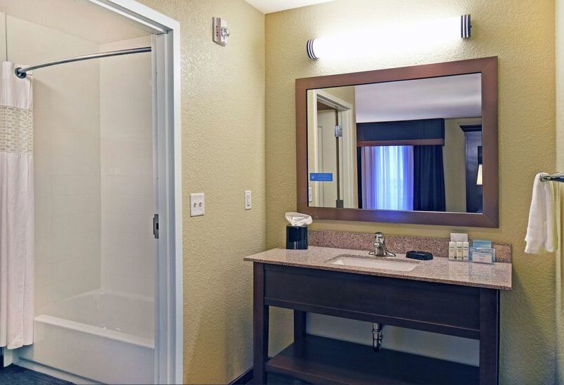 فندق Hampton Inn & Suites Milwaukee/franklin