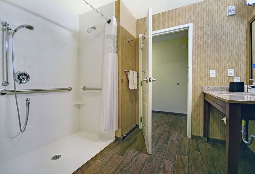 فندق Hampton Inn & Suites Milwaukee/franklin