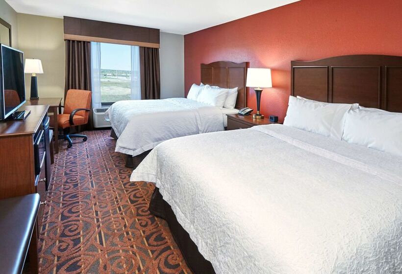 فندق Hampton Inn & Suites Milwaukee/franklin